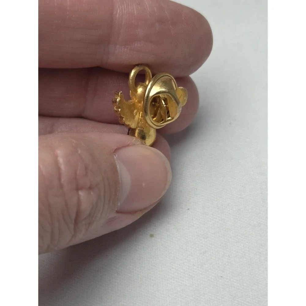 Gold-Tone Angel Pin‎ with Red & Green Glass Stones, Metal, 1 in, Angels Theme